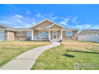 523 W 10th St, Akron 80720