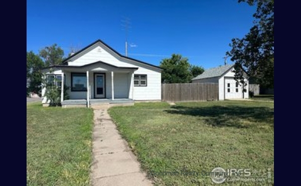 90 Cedar Ave, Akron 80720